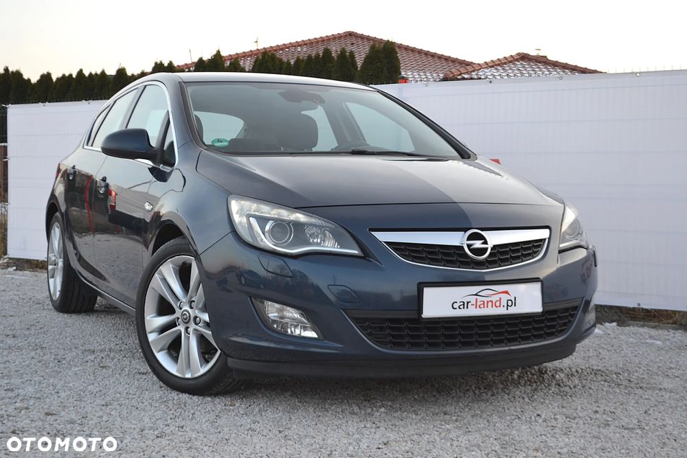 Opel Astra 2.0 CDTI DPF Automatik Innovation - 1