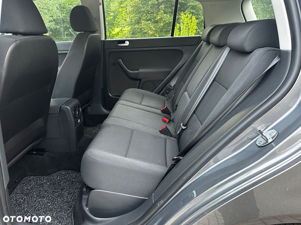 Volkswagen Golf Plus 1.6 TDI BlueMot Comfortline - 24