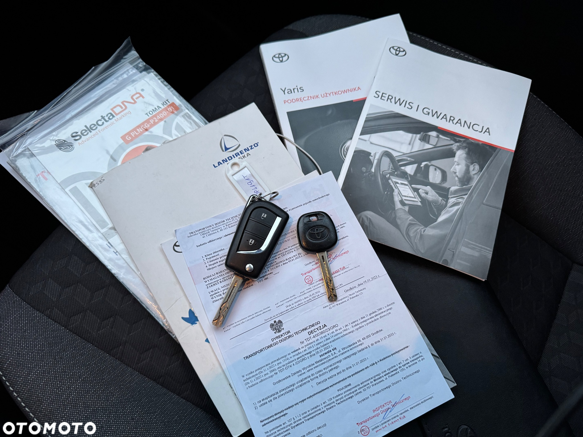 Toyota Yaris 1.5 Comfort - 21
