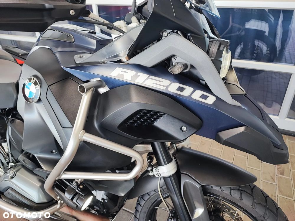 BMW R - 8