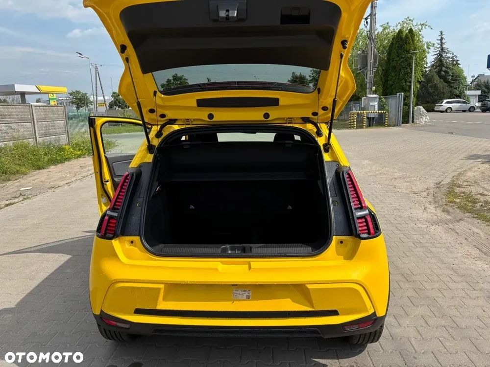 Renault 5 52kWh Comfort Range Techno - 11