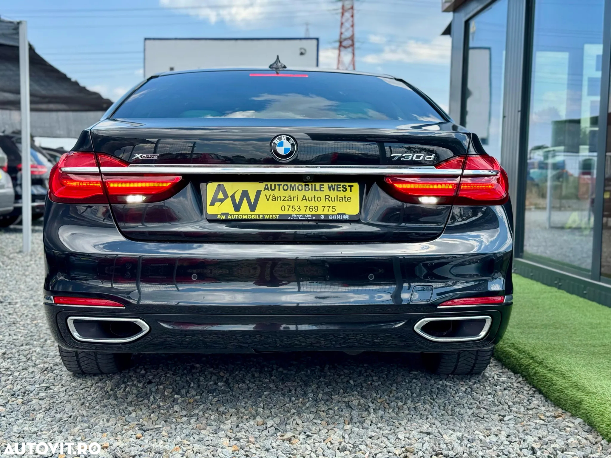 BMW Seria 7 730d xDrive - 28