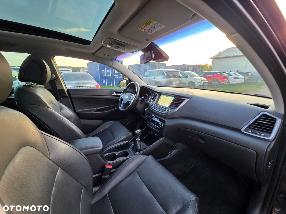 Hyundai Tucson 2.0 CRDi 4WD Advantage - 16