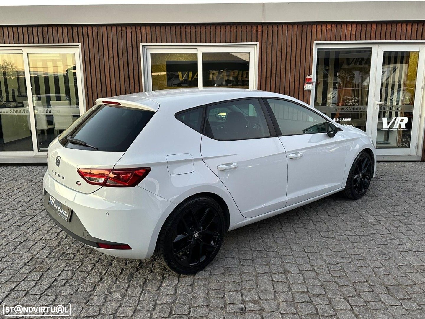 SEAT Leon 2.0 TDI FR S/S - 24