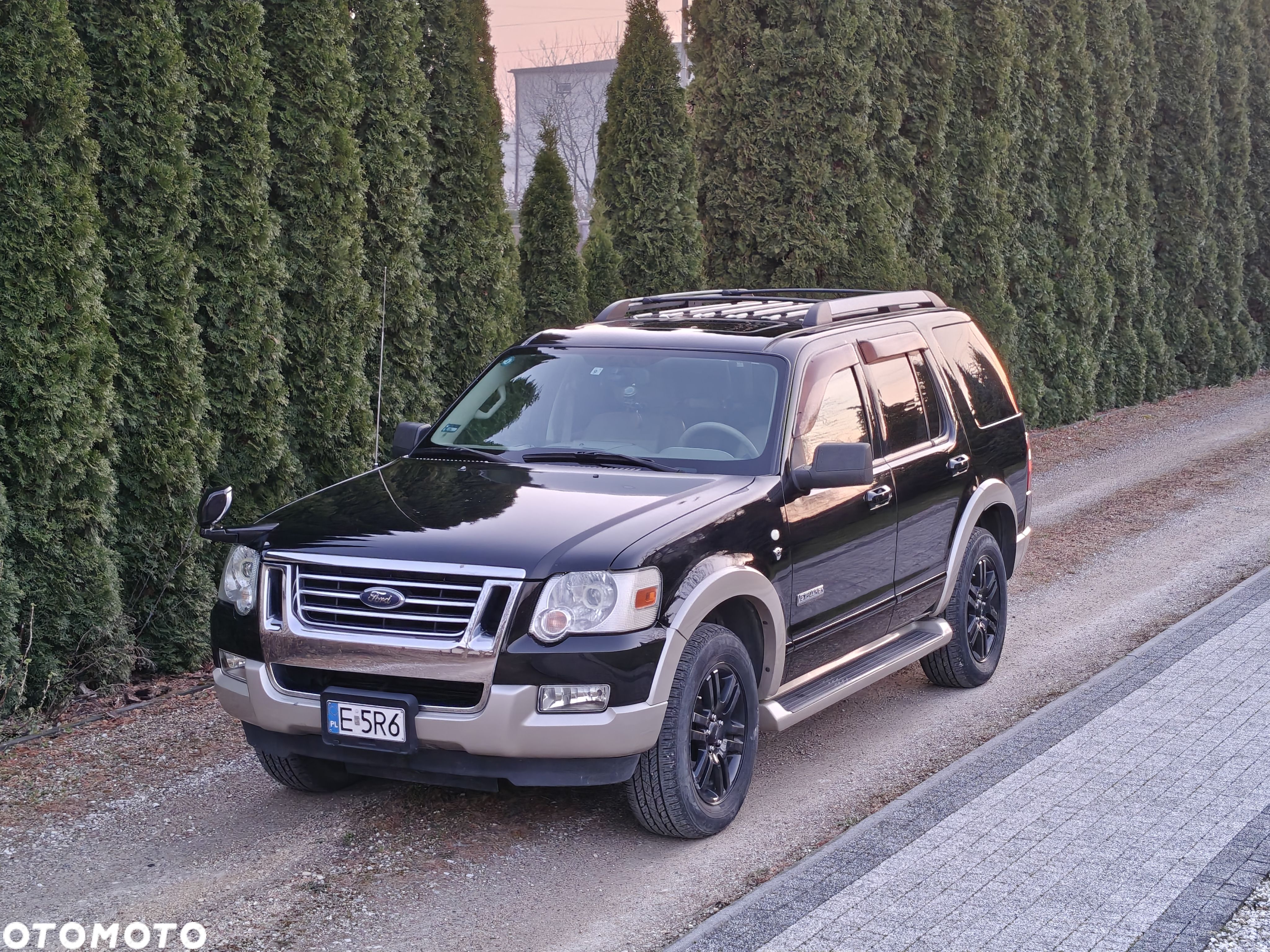 Ford Explorer 4.6 4WD - 1