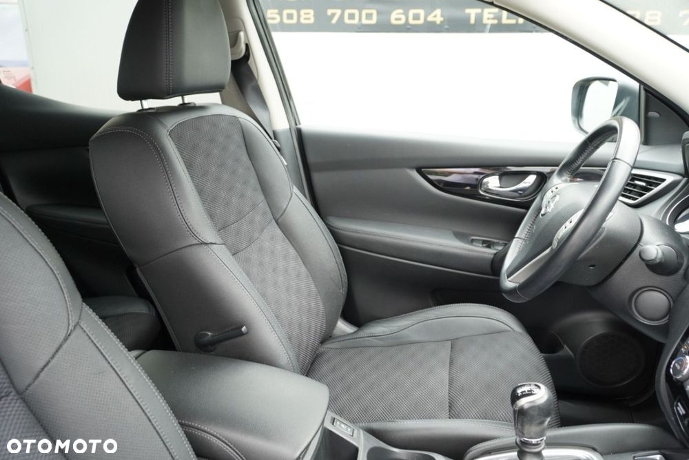 Nissan Qashqai 1.2 DIG-T Tekna EU6 - 14