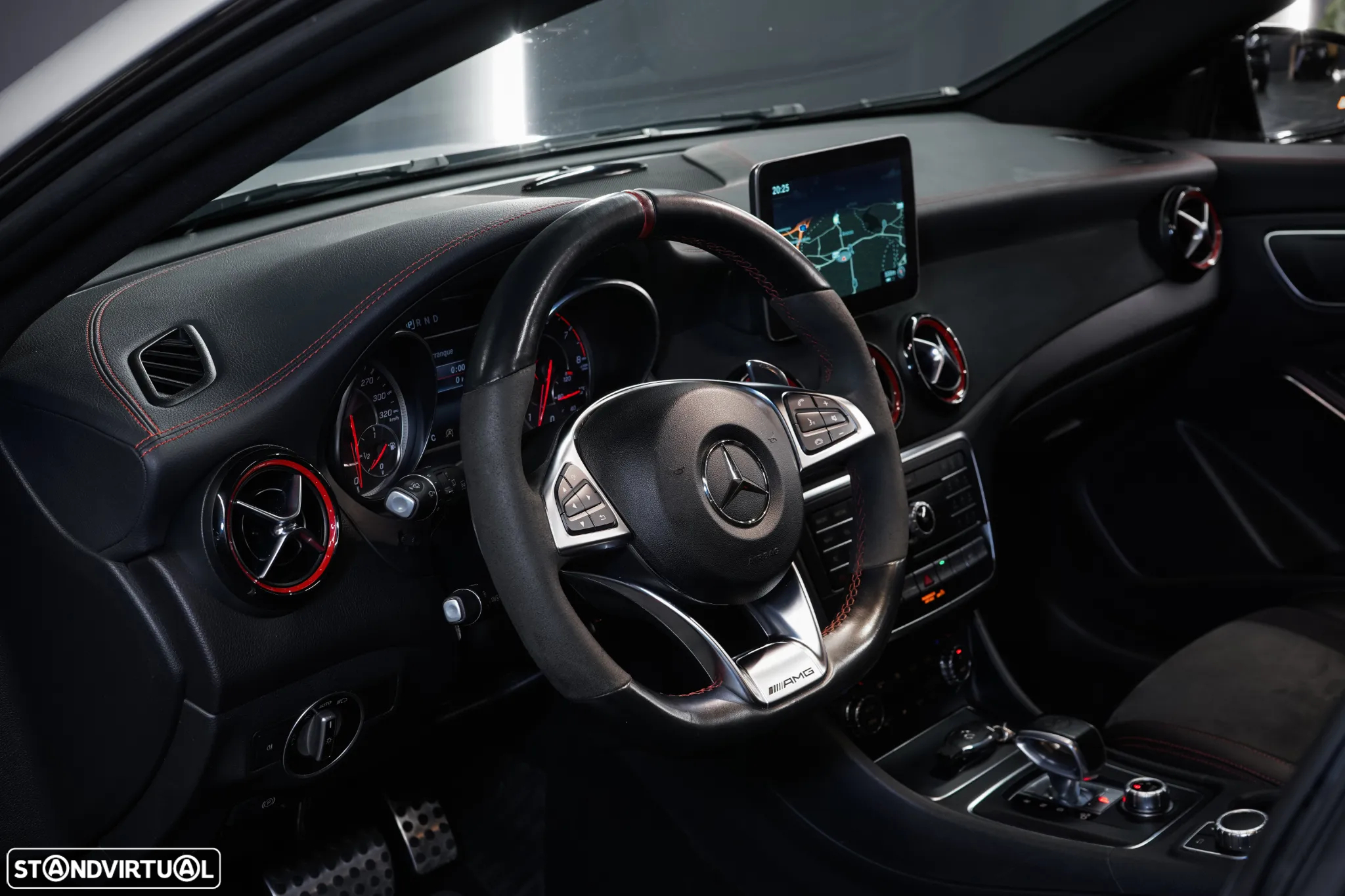 Mercedes-Benz CLA 45 AMG Shooting Brake 4-Matic - 14