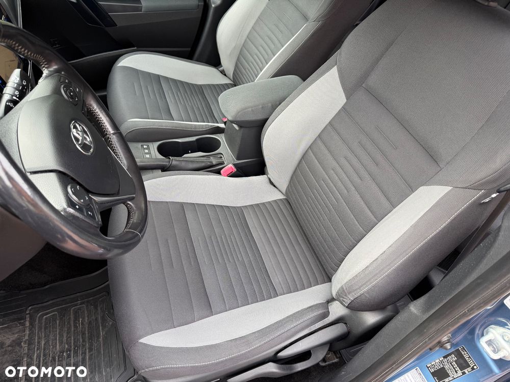 Toyota Auris - 18