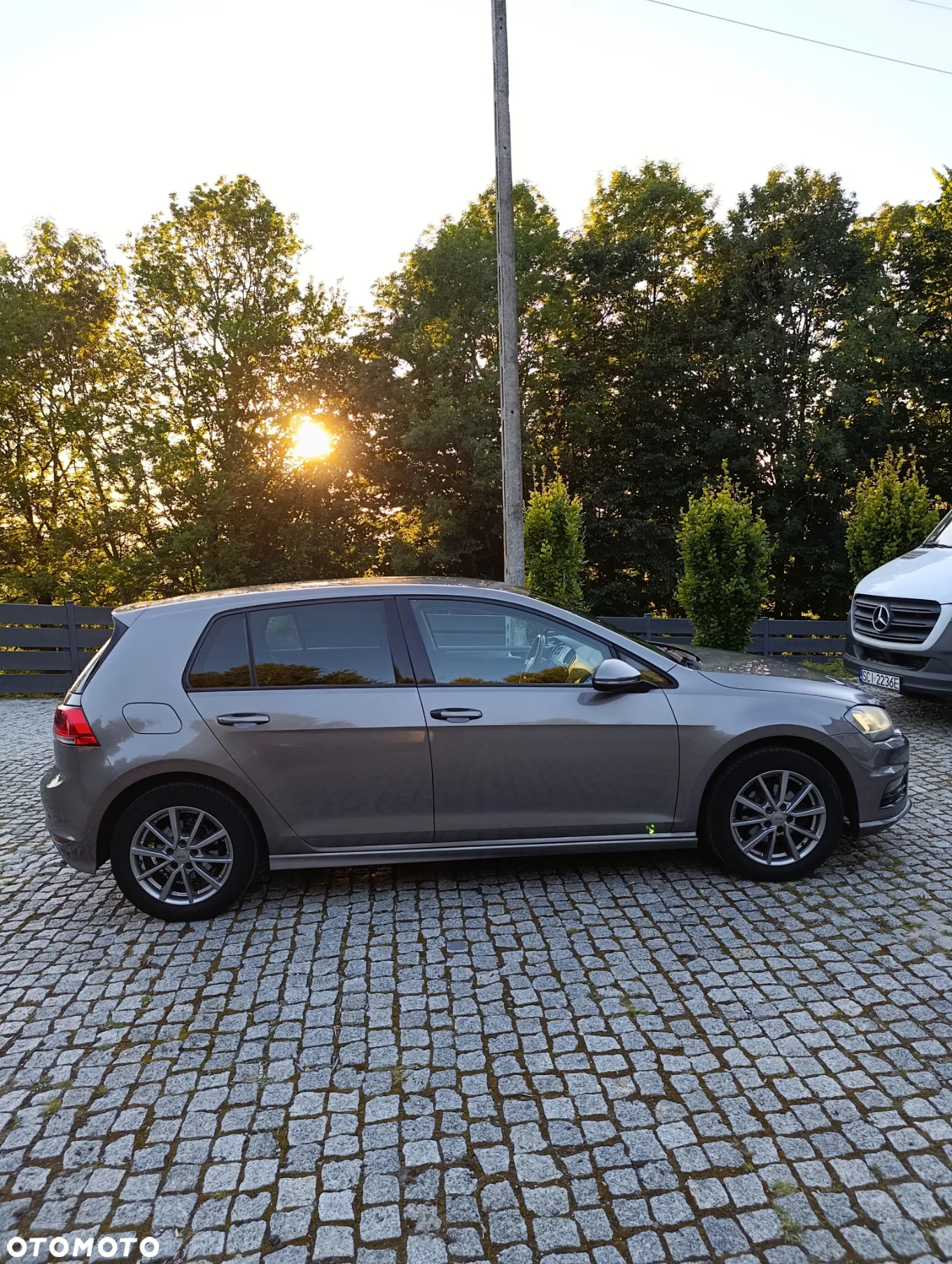 Volkswagen Golf - 4