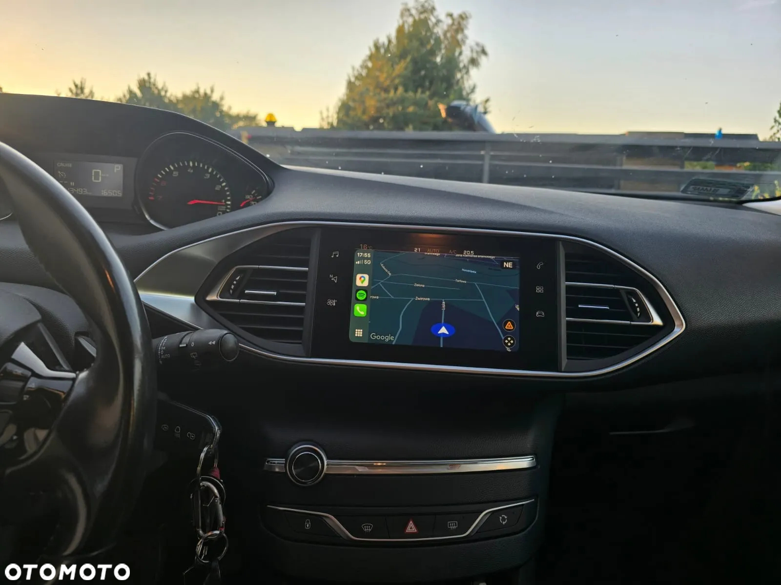 Peugeot 308 1.2 PureTech Active S&S EAT6 - 9