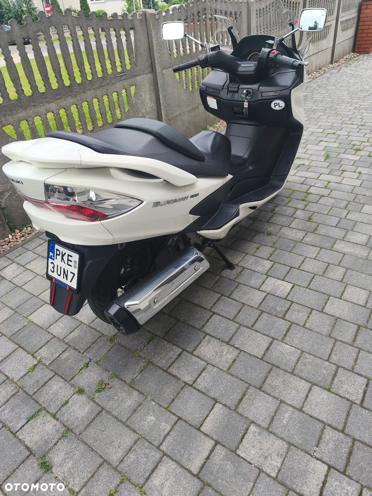 Suzuki Burgman - 4