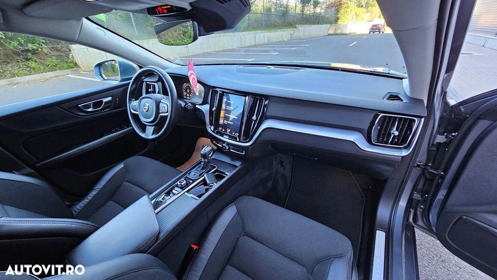 Volvo V60 D4 DRIVe Momentum - 24