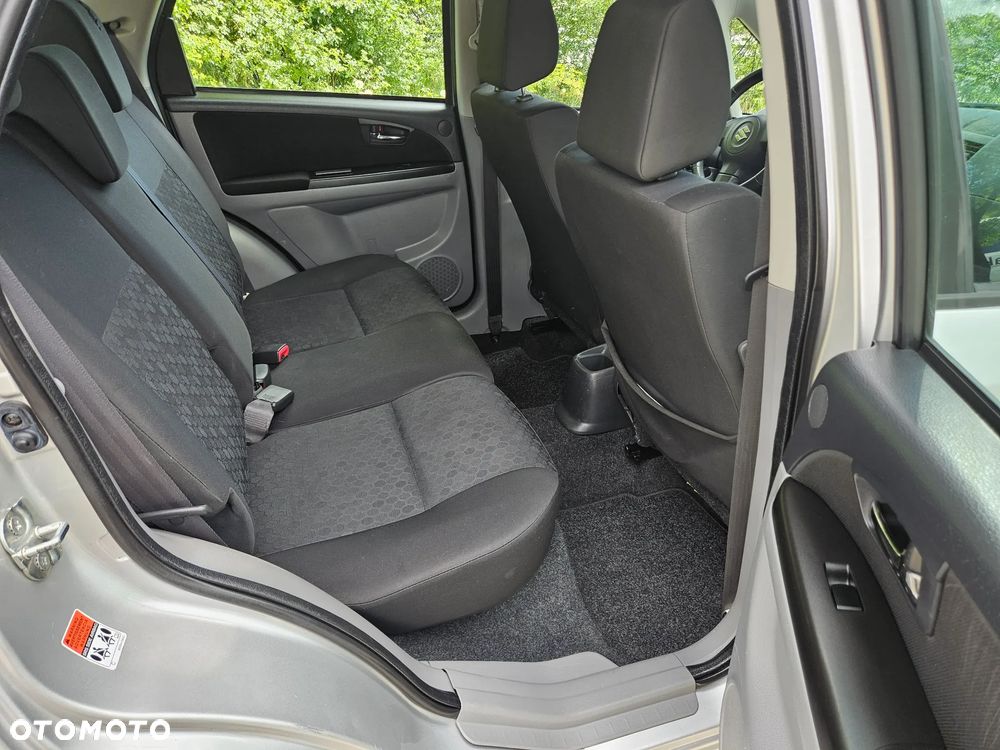 Suzuki SX4 1.6 Comfort - 15