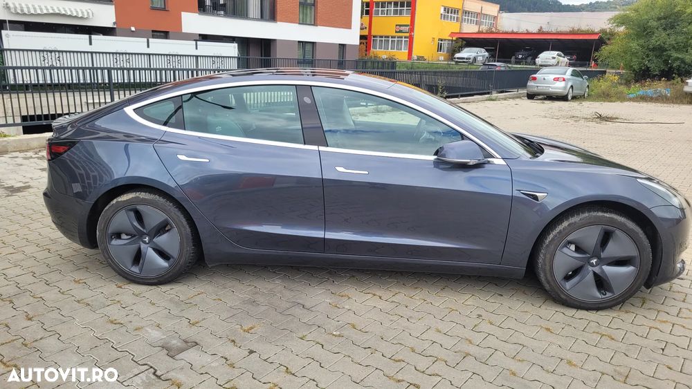 Tesla Model 3 Standard Reichweite Plus Hinterradantrieb - 6
