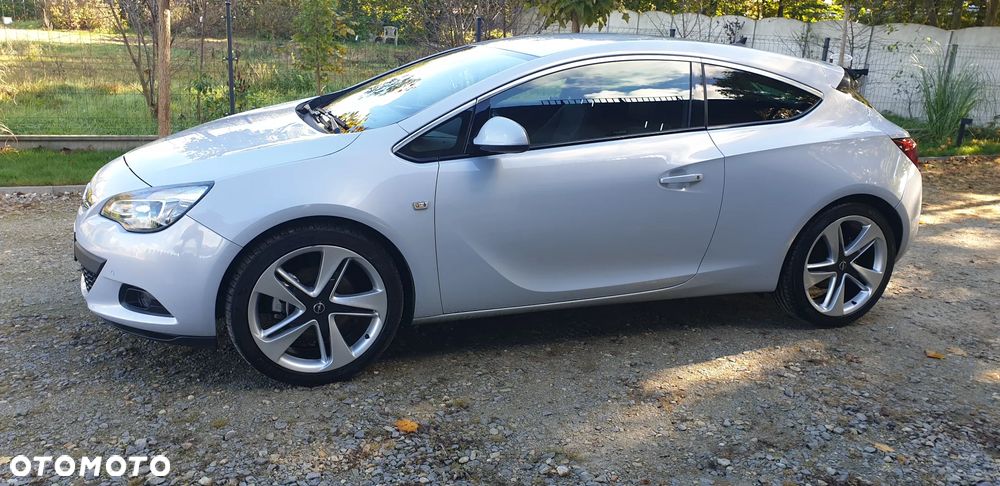 Opel Astra GTC 1.4 Turbo ecoFLEX Start/Stop - 4