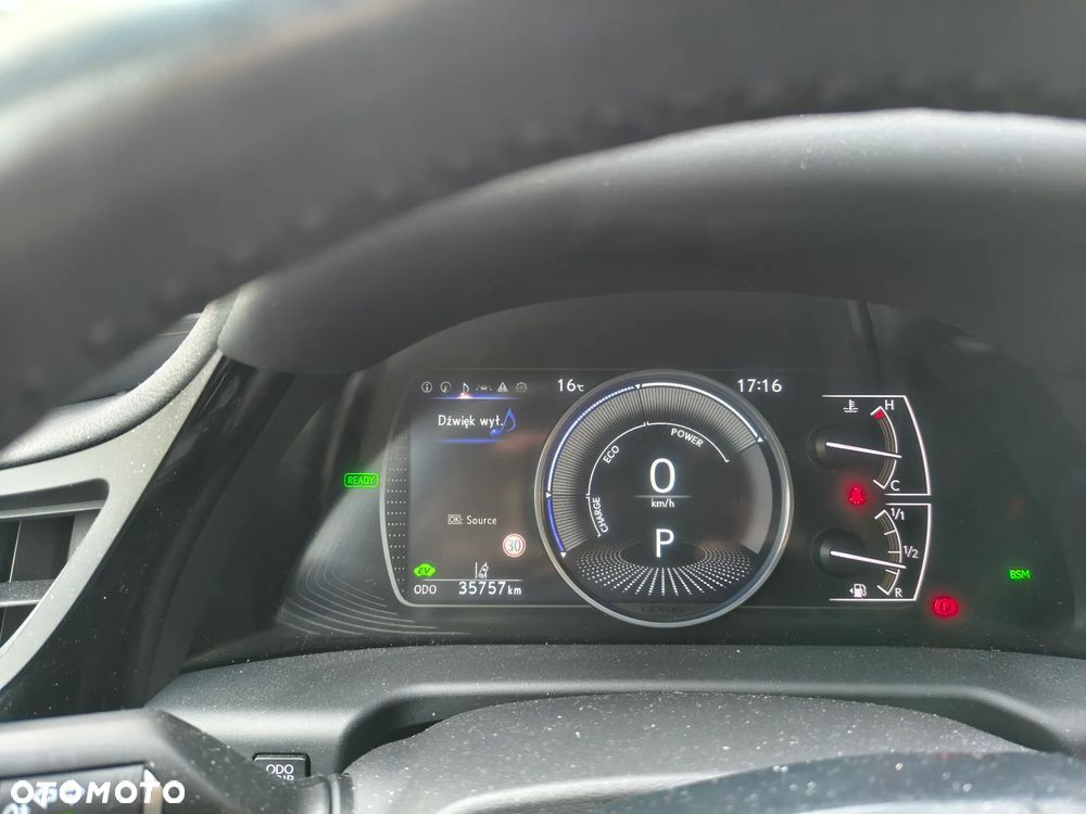 Lexus ES 300h Business Edition - 8