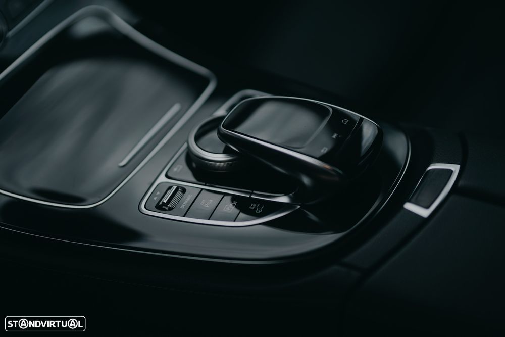 Mercedes-Benz E 300 de Avantgarde - 21