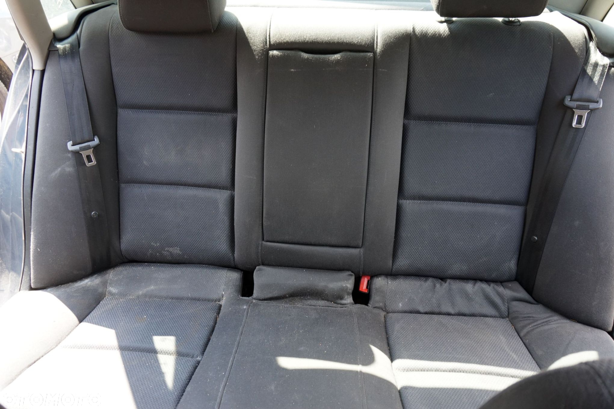 AUDI A4 B6 SEDAN 2003 LX7Z 2.0 16V ALT 130KM GBM SZARY na części - 17