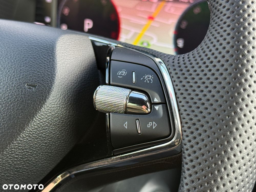 Skoda Karoq 2.0 TDI DSG Sportline - 20