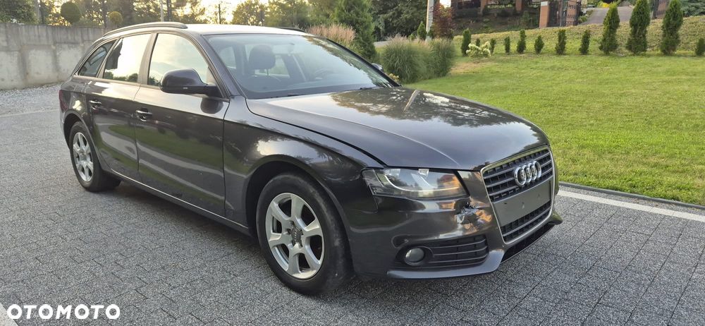 Audi A4 Avant 2.0 TDI DPF Ambiente - 8