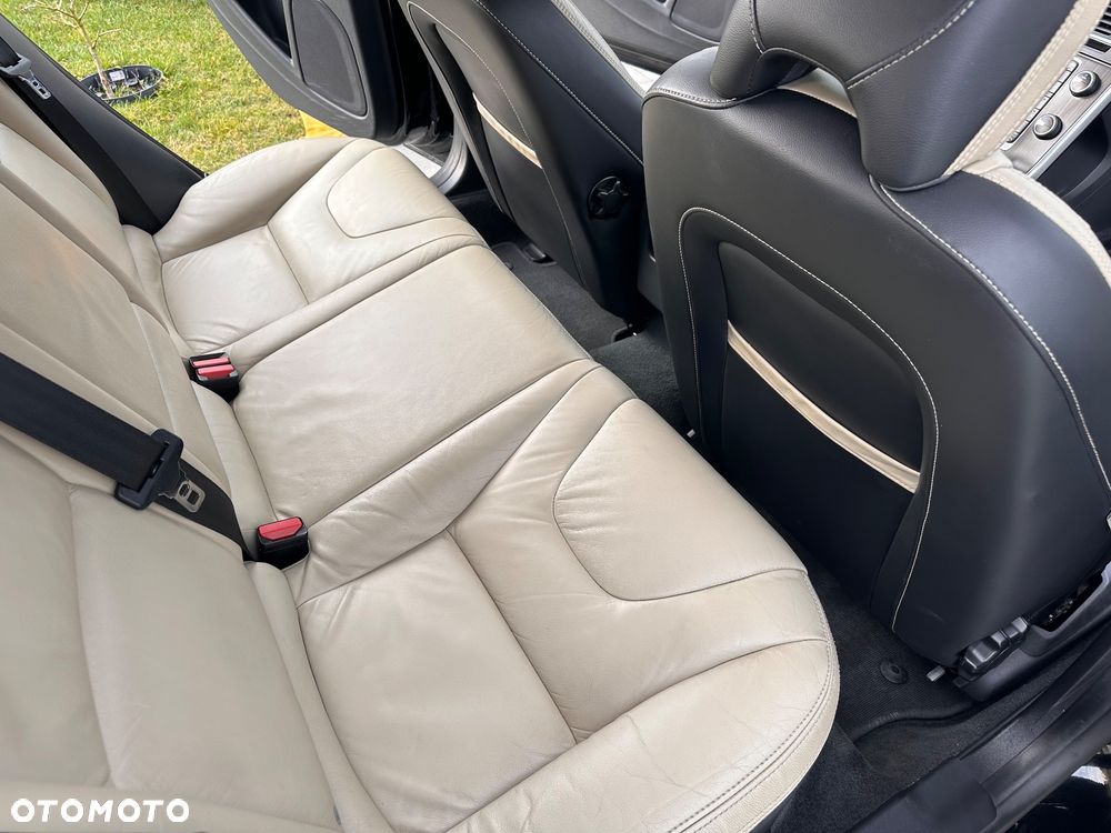 Volvo V60 D3 Momentum - 22