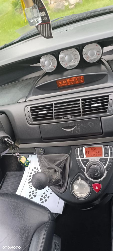 Peugeot 807 - 7