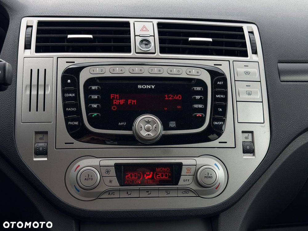 Ford Kuga 2.0 TDCi 4x4 Titanium - 22
