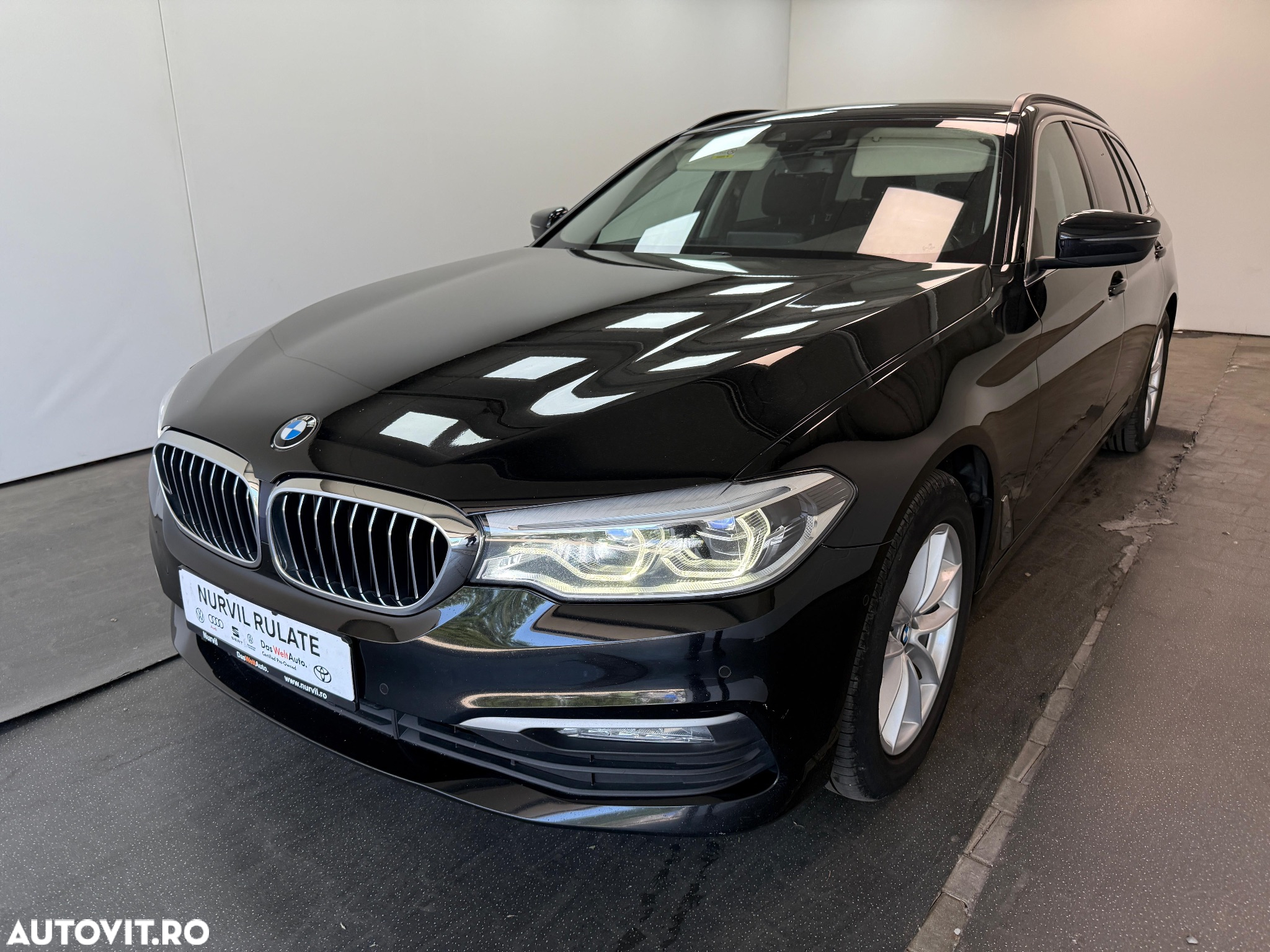 BMW Seria 5 520d Touring Aut. - 33