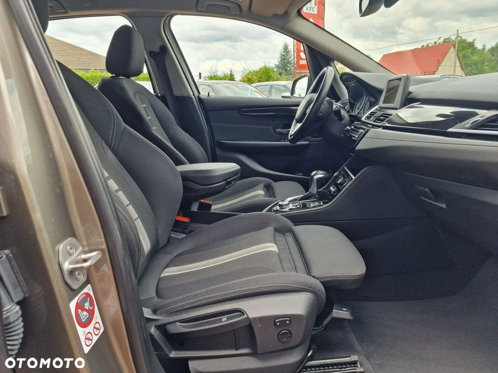 BMW Seria 2 218d Active Tourer Sport-Aut Sport Line - 25