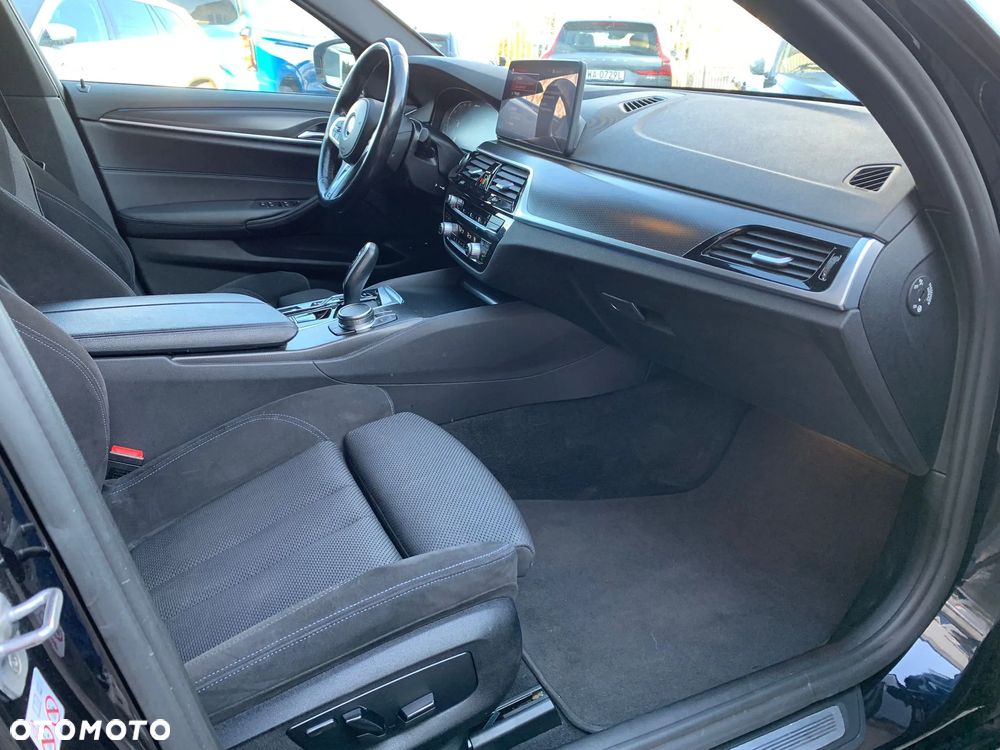 BMW Seria 5 530e M Sport sport - 19