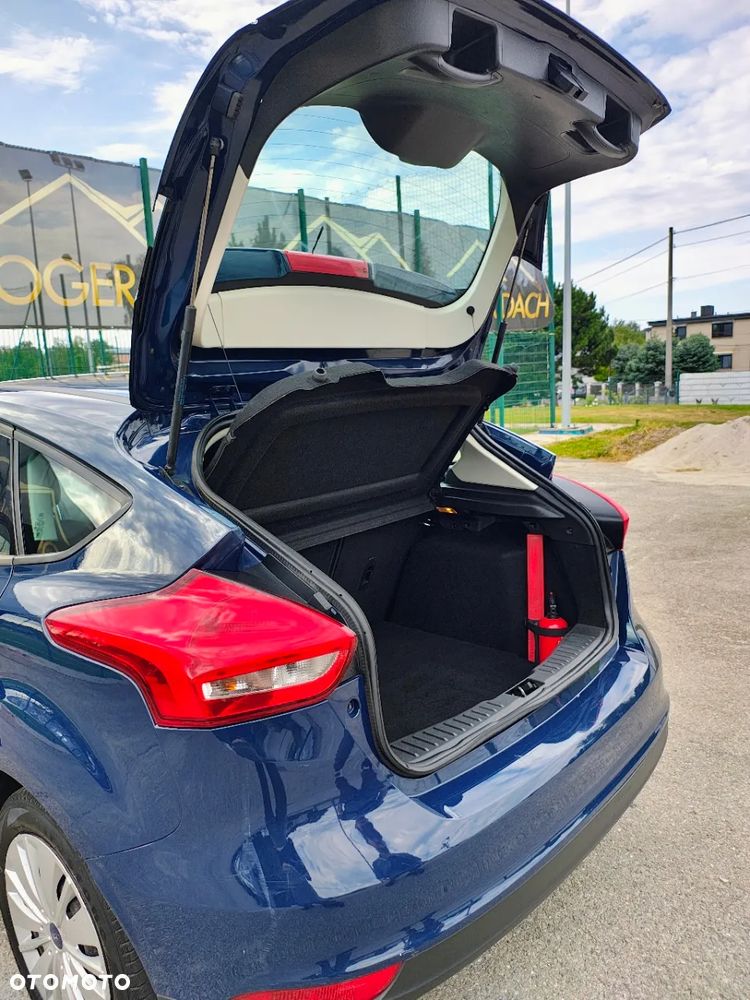 Ford Focus 1.5 TDCi Trend - 6