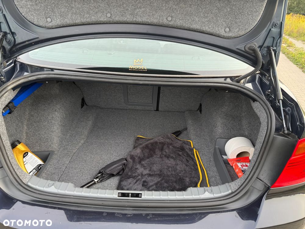 BMW Seria 3 320i - 4