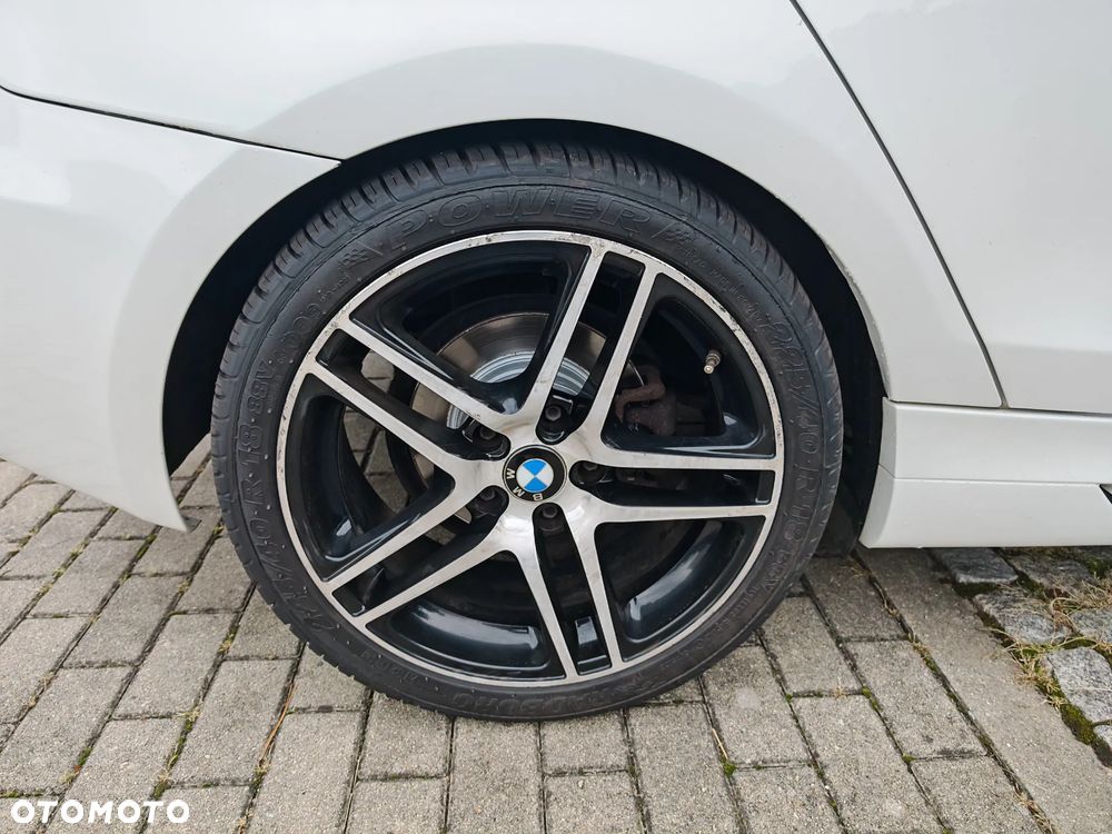 BMW Seria 1 - 32