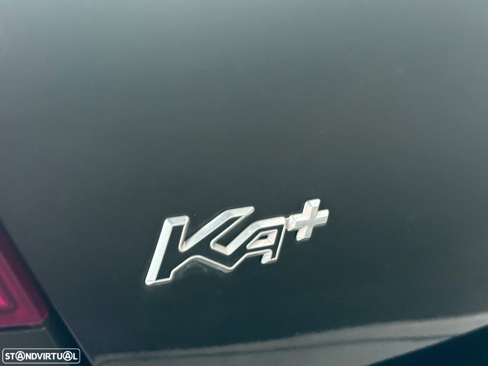Ford KA+ 1.2 Ti-VCT Black & White Edition - 4