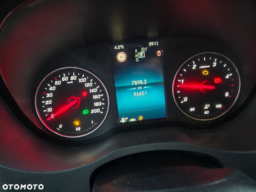 Mercedes-Benz Sprinter - 8