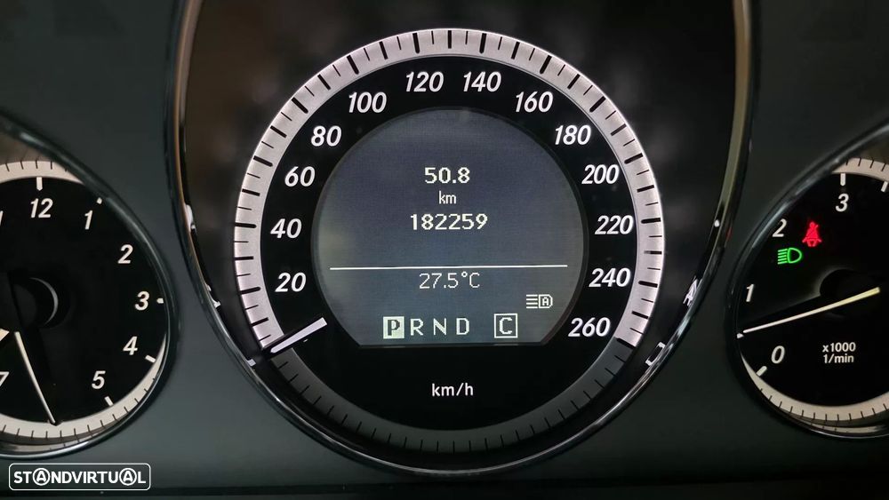 Mercedes-Benz E 350 CDi Avantgarde BlueEfficiency - 12