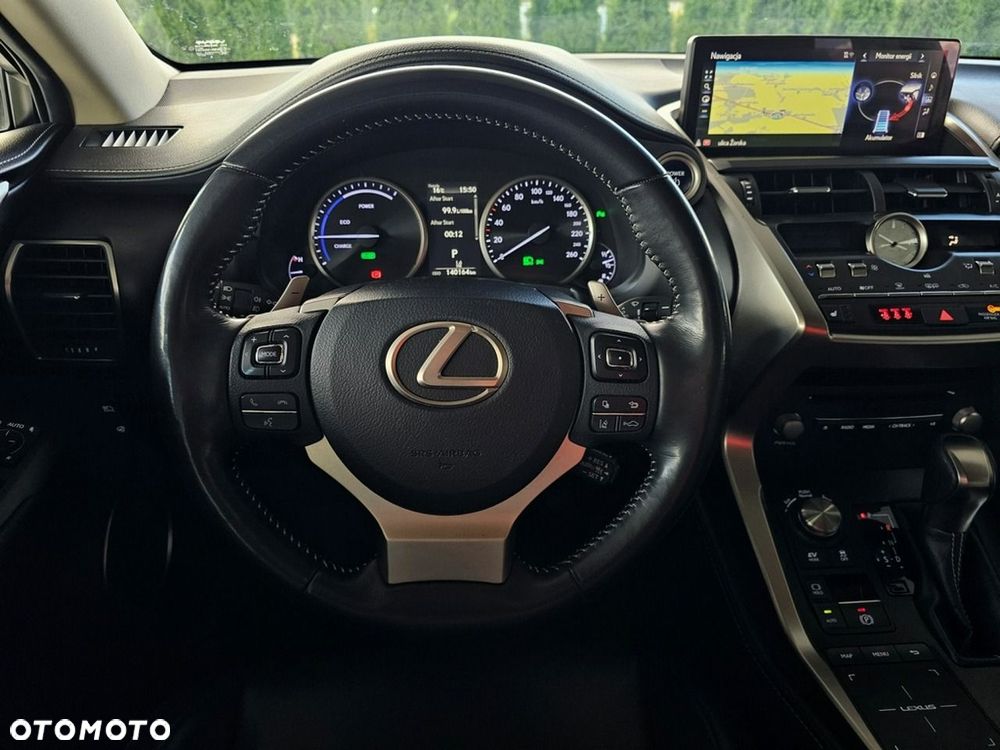 Lexus NX 300h Business Edition AWD - 16