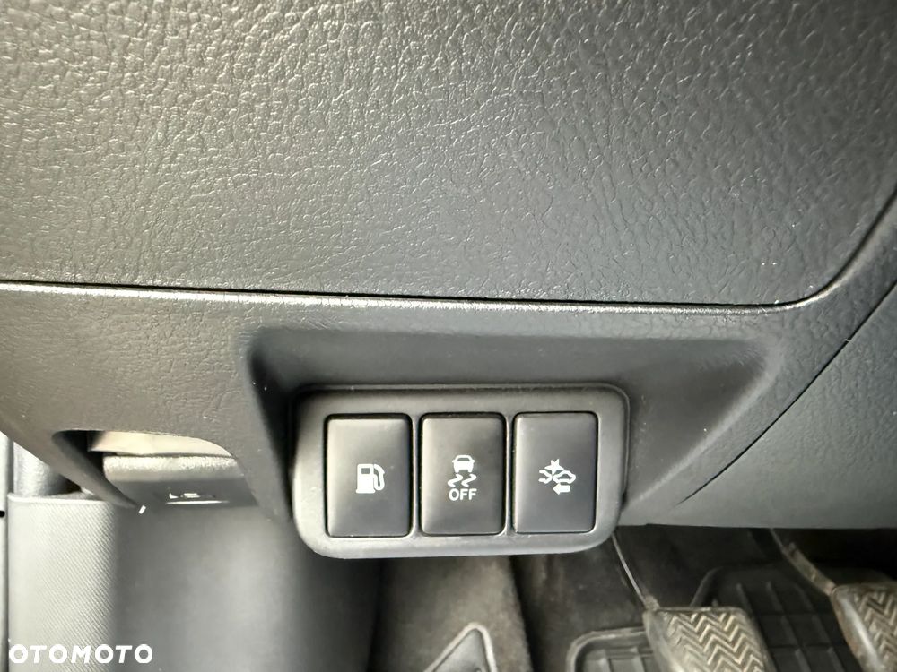Toyota Avensis Touring Sports 1.8 Edition S+ - 32
