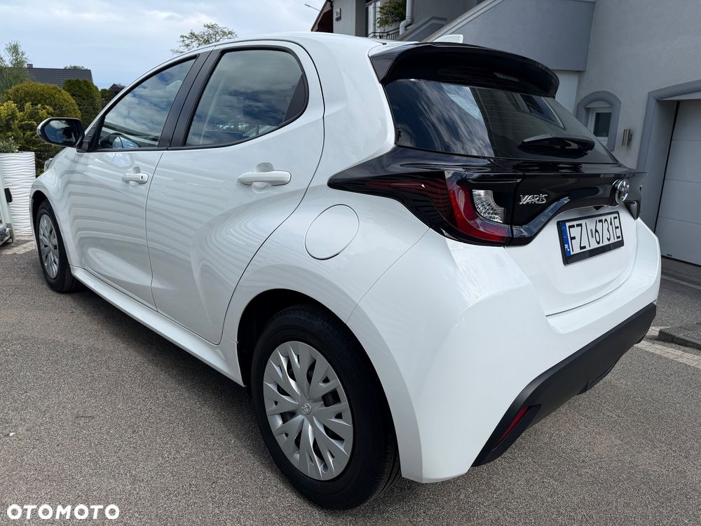 Toyota Yaris Hybrid 1.5 Active - 4