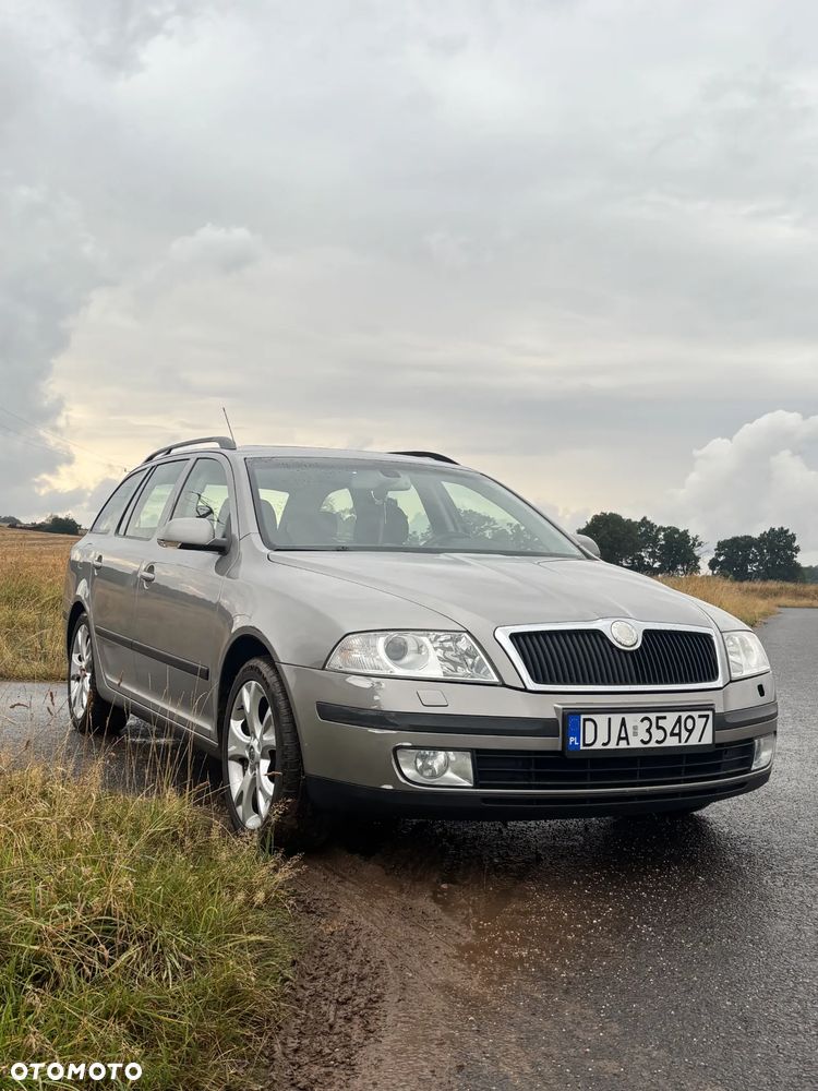 Skoda Octavia 1.6 FSI Ambiente - 3