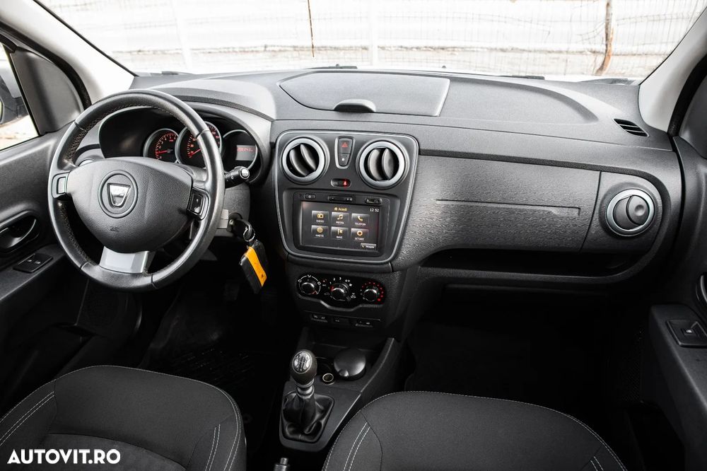 Dacia Lodgy dCi 110 Stepway Celebration - 19