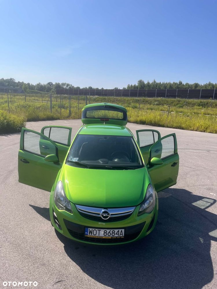 Opel Corsa 1.0 12V Essentia - 2