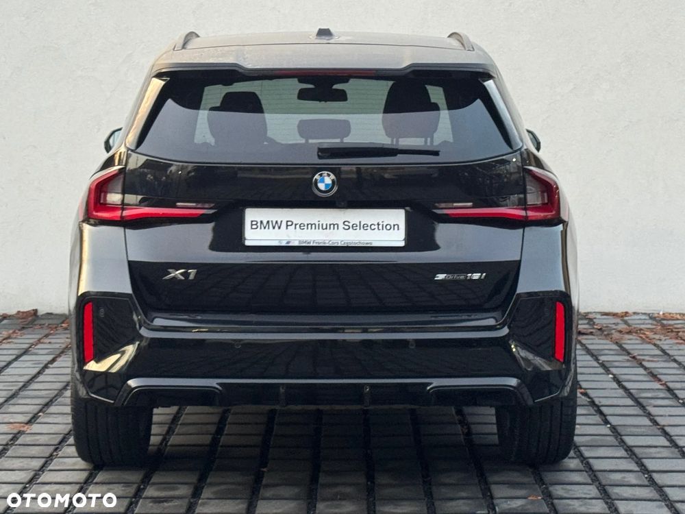 BMW X1 sDrive18i M Sport - 6