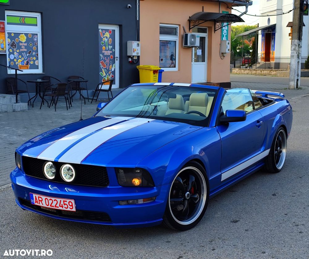 Ford Mustang - 2