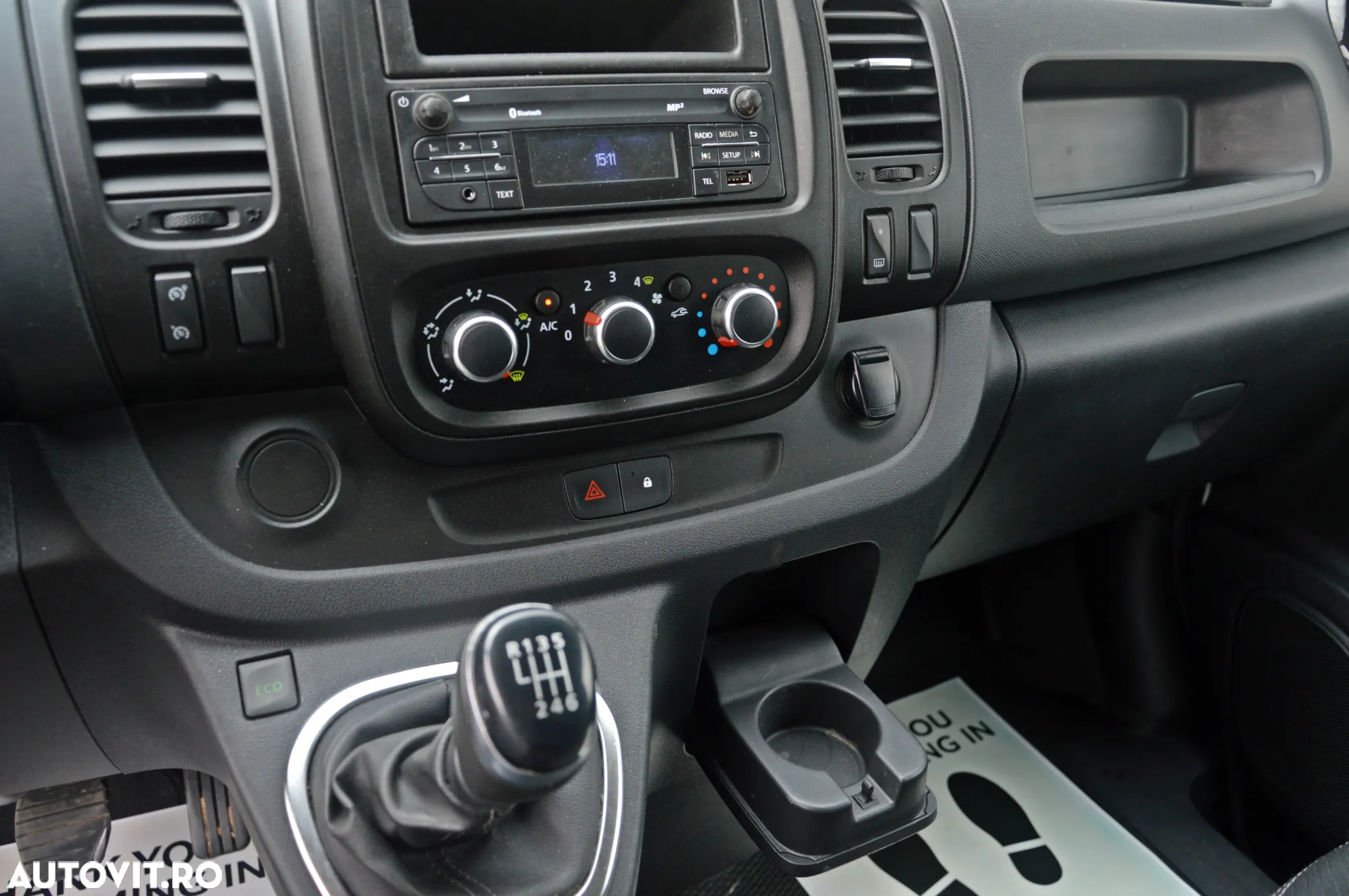 Renault Trafic - 32