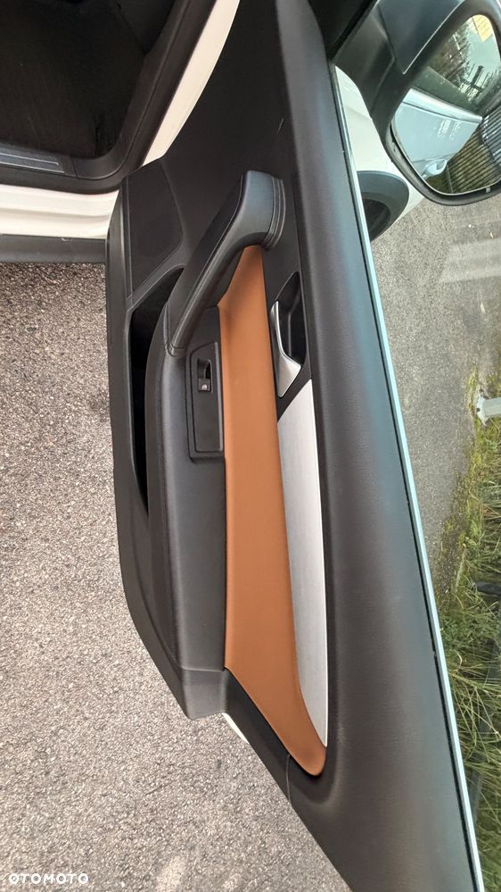 Volkswagen Passat Alltrack - 16