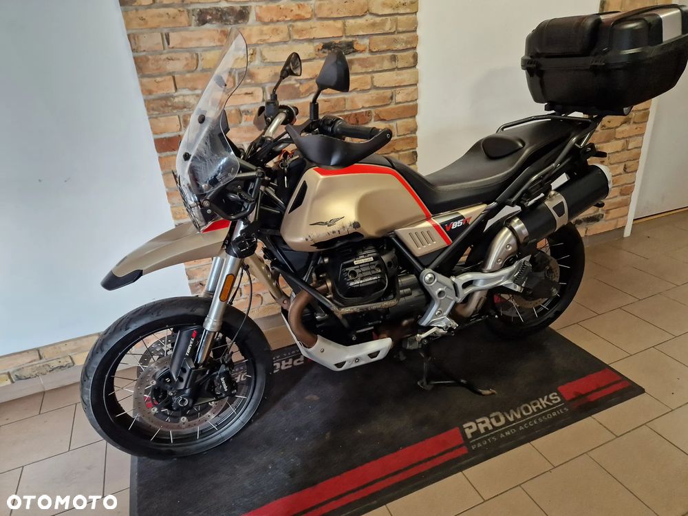 Moto Guzzi V85 - 5