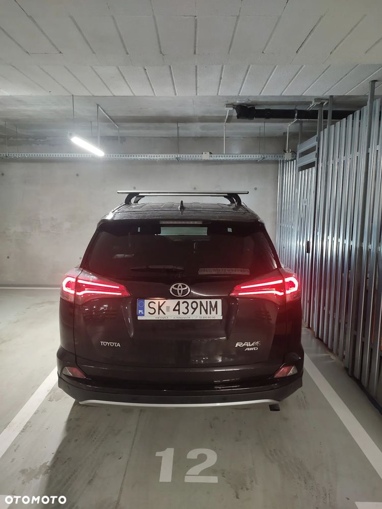 Toyota Rav4 2017 photo 3