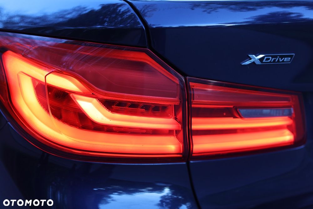 BMW Seria 5 530i xDrive Luxury Line sport - 5