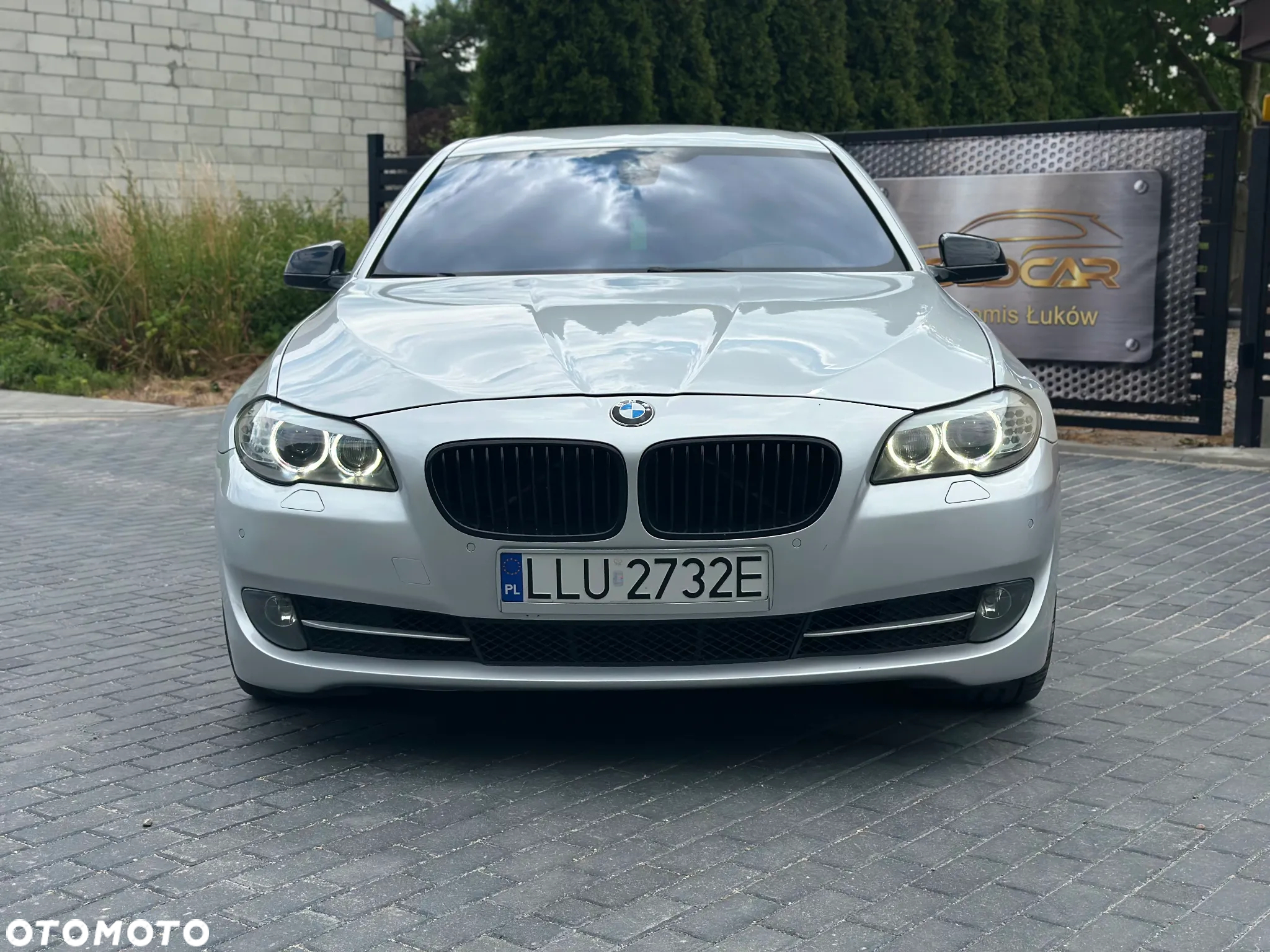 BMW Seria 5 530d xDrive Touring - 3